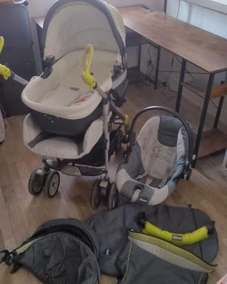 Trio CHICCO paseggino seggiolino auto e navicella