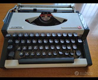 Macchina da scrivere