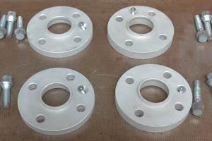 Kit 4 distanziali ruote FIAT 16+20 mm con Bulloni