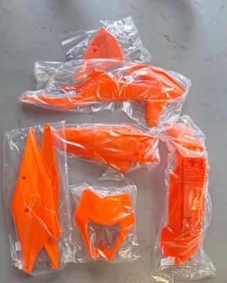 PLASTICHE KTM 2020-2023 ENDURO ARANCIO FLUO