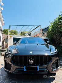 Maserati Grecale Modena 2.0 Mhev 330 cv AWD tetto