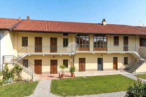 CASA SEMINDIPENDENTE A BUTTIGLIERA ALTA