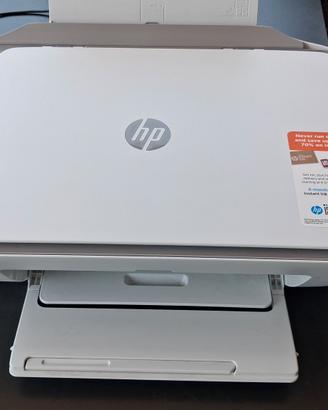 Stampante HP DeskJet 2720e