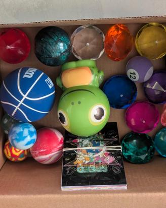 Palline rimbalzanti, diamanti colorati e Sonic