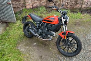 Ducati scrambler sixty2