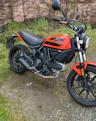 Ducati scrambler sixty2
