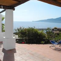 Salina. Eolie. Casetta eoliana panoramicissima