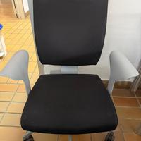 Sedia regolabile ufficio