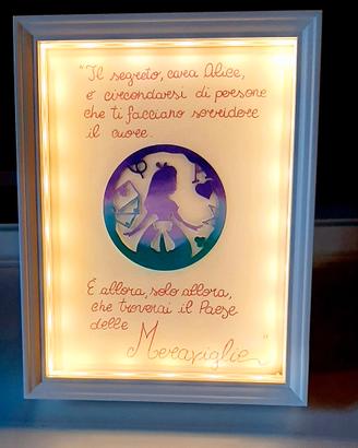 cornice LED alice nel paese delle meraviglie 