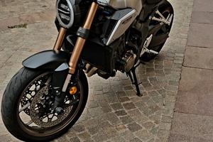HONDA CB 650 R 