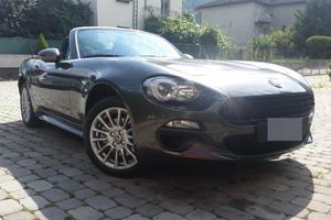 FIAT 124 SPIDER 