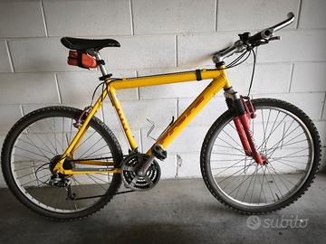 Mountain bike 