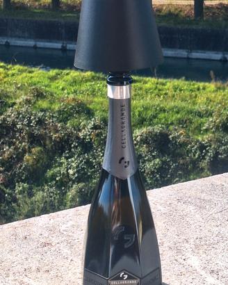 "Redentum" Bottiglia Lampada Led Nera 
