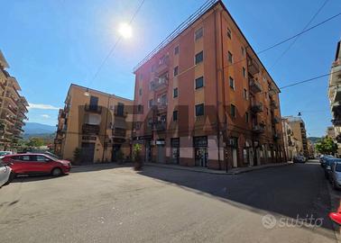 Locale Commerciale - Cosenza