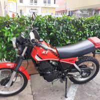 Yamaha XT 550 cc 1983 con 12000 km