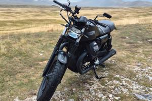 Moto Guzzi VIII Stone Night Pack ABS