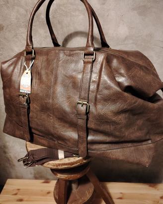 borsone in pelle nuovo con cartellino color cuoio 