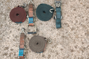 Cinghie ferma carico usate.3534887517