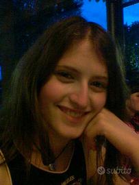 Cameriera, barista, commessa