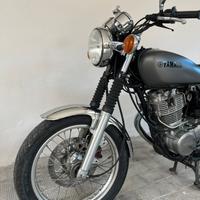 Yamaha SR 400 efi