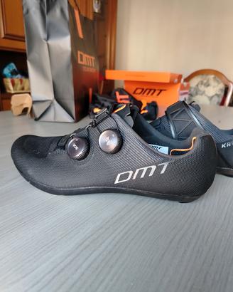 scarpe da ciclista marca dmt