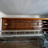 Banco pane + scaffali