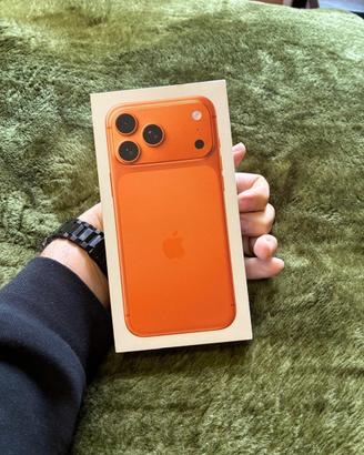 IPhone 17 Pro Max 1 TB arancioni sigillato