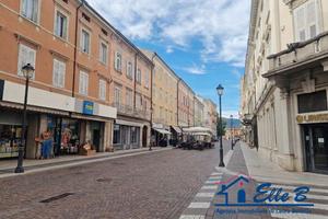 Box Auto Privato 14 mq Gorizia Centro Storico