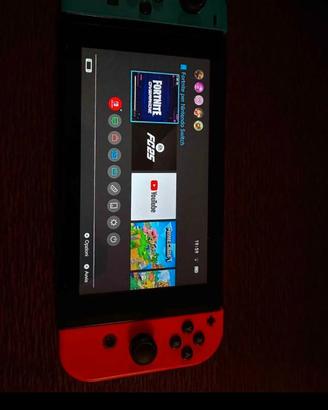 NINTENDO SWITCH COMPLETA CON 9 GIOCHI