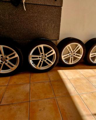 Cerchi e gomme audi 18