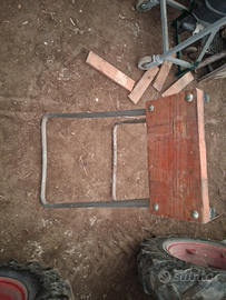 Cavalletto porta motore fuoribordo