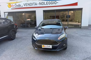 Ford Fiesta 1.2 60CV 5 porte Titanium