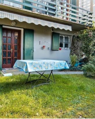 ampio trilocale di 108 mq , box doppio, giardino