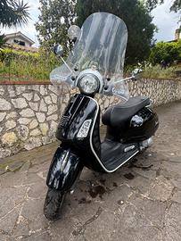 Piaggio Vespa 300 GTS - 2014