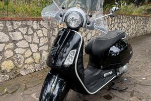 Piaggio Vespa 300 GTS - 2014