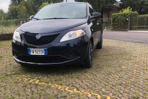 Lancia Ypsilon 1.2 69 CV 5 porte Elefantino Blu