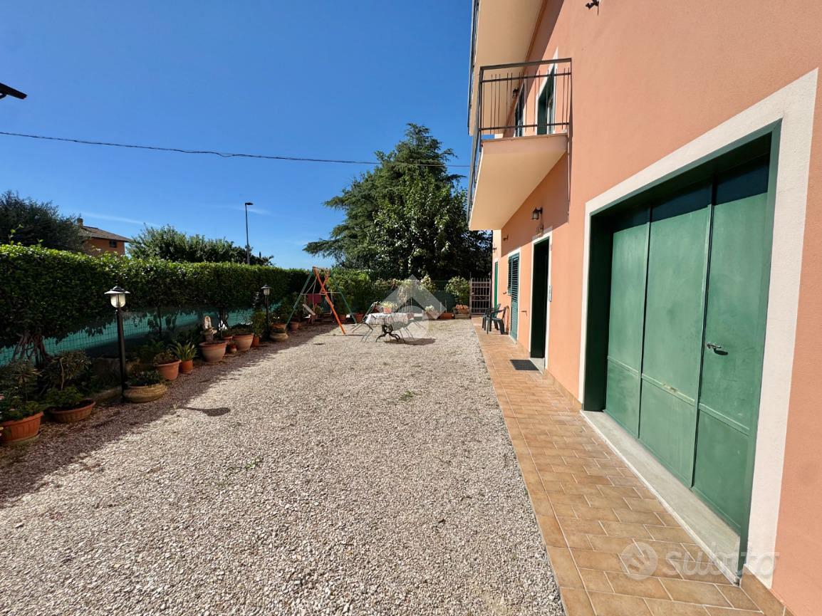 4 LOCALI A ASSISI - Vista 3