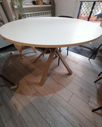 Tavolo tondo Ikea bianco e grigio