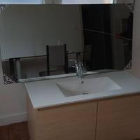 mobile bagno sospeso con specchio e luce 