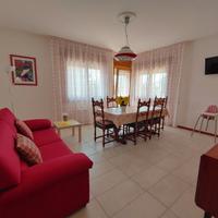 CON 2 AMPIE CAMERE 150m SPIAGGIA LEVANTE