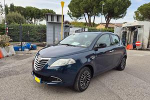 Lancia Ypsilon blu oceano, 5 porte, 1200 c.