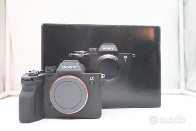 Sony a7 IV Solo Corpo