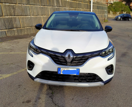 Renault Captur Hybrid