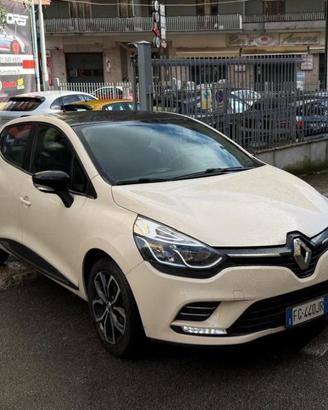 RENAULT Clio 1.2 75 CV