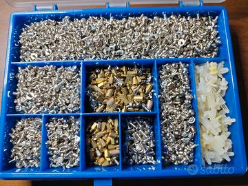 Set viti per riparazione e assemblaggio computer