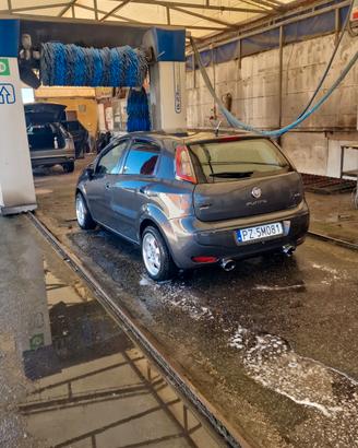 Vemdo o scambi.￼fiat punto evo 1.3 multijet