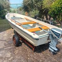 Barca 4,60 m con motore Evinrude 15 CV 2 tem
