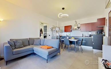 BILOCALE CON TERRAZZO E BOX!!!