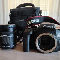 Canon EOS 800D + obiettivo EFS 18-55mm + custodia