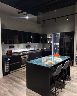 CUCINA ESPOSIZIONE CON ISOLA